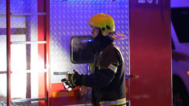 На Кубани произошел пожар на территории предприятия после падения обломков БПЛА