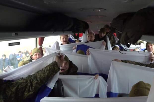 Жена бойца, вернувшегося из плена, упала в обморок при его звонке