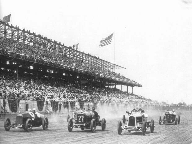 Подборка фотографий автогонок прошлого века (154 фото)