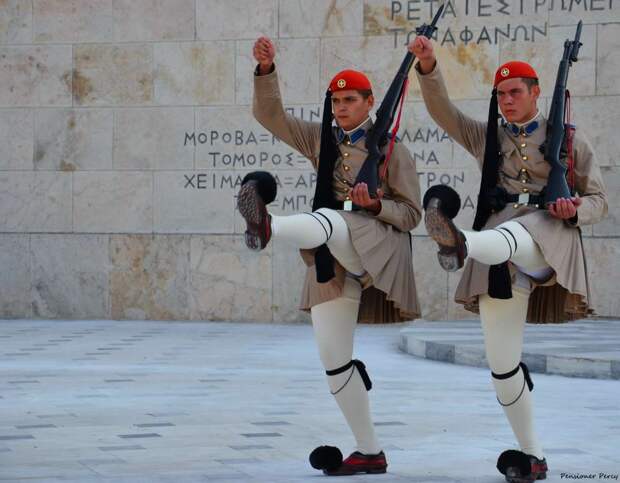 Отзвуки древних традиций: Эвзоны - греческая Президентская Гвардия (23)