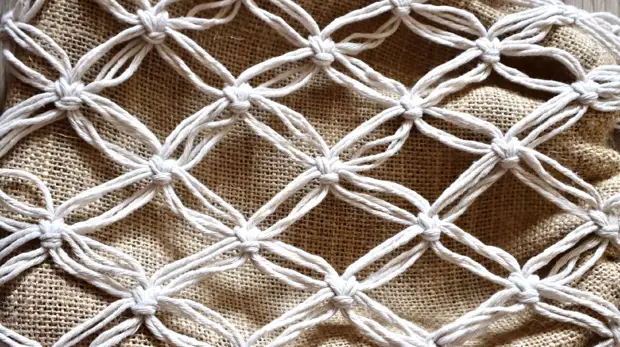 Листайте вправо