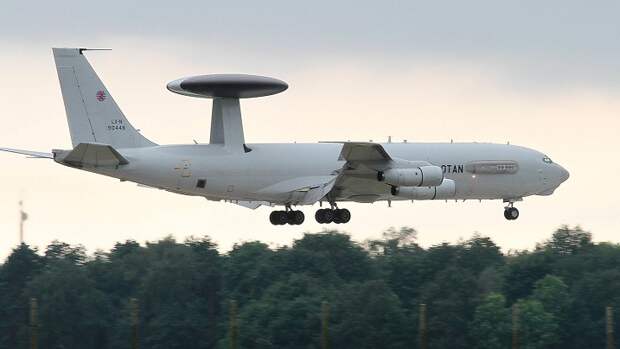 Boeing E-3 Sentry.jpg