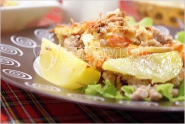 Картофельные дольки с фаршем и сыром. Пошаговый кулинарный рецепт с фотографиями приготовления картофельных долек с фаршем и сыром.