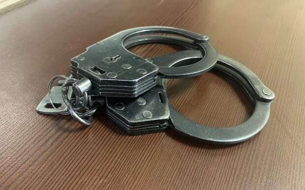 В Рязани кладовщики вынесли со склада мебельную фурнитуру на 250 000 рублей