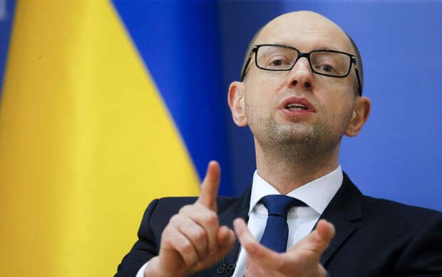 Яценюк меняет жизнь украинцев на сказку