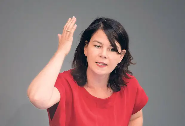 Бербок призвала не вводить санкции, если Европа их не выдержит