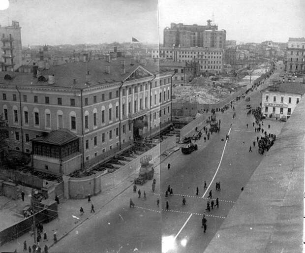 Как раньше передвигали дома в Москве