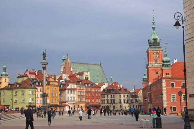 Чиновника с Украины заставили «побагроветь» от злости на встрече в Польше