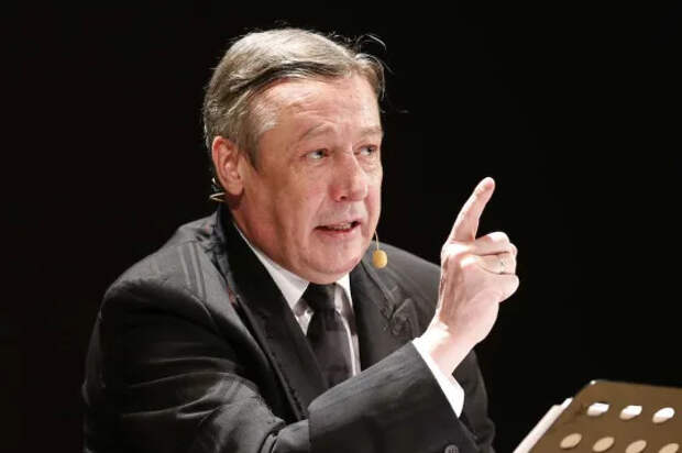 Михаил Ефремов