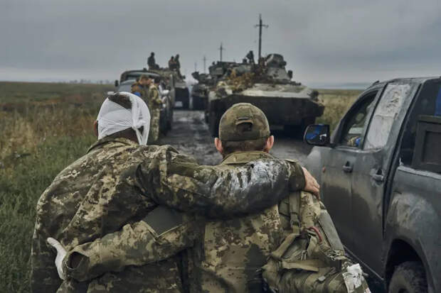 ВСУ продолжают героически... отступать. Фронт рушится