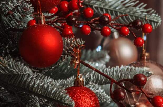 Как хранить елочные игрушки после Нового года: советы для уютного дома