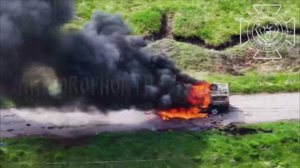 Мощное уничтожение пикапов ВСУ российскими дроноводами попало на видео