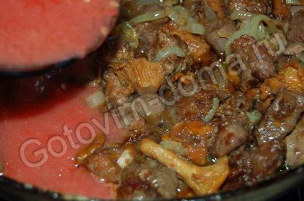 рецепт Куриная печень с грибами
