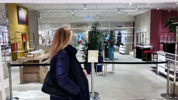 Юрист ответил, есть ли способ вернуть деньги за подарочные сертификаты магазинов