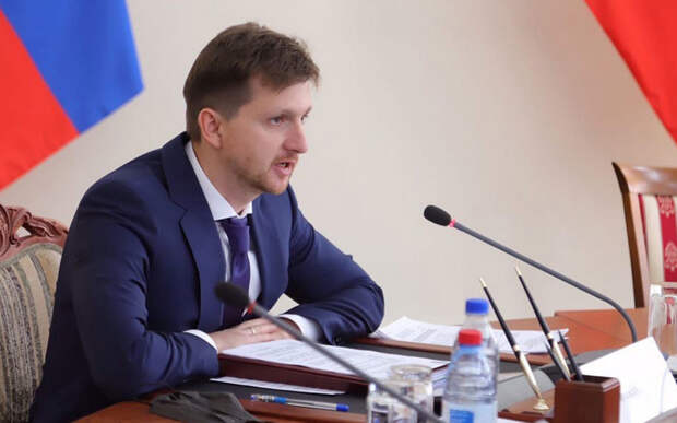 Рязанский вице-губернатор Михаил Семёнов уволен из-за нарушения гостайны