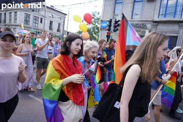 Российским геям запретили идти колонной на гей-параде в Польше