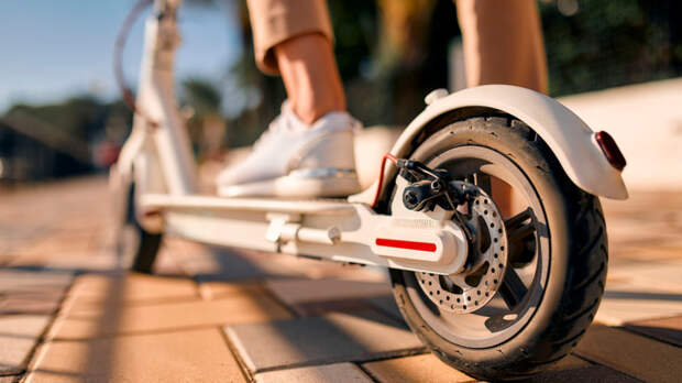 За парковку электросамокатов в неположенном месте оштрафуют – Минтранс