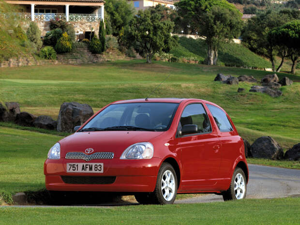 2000 - Toyota Yaris авто, история