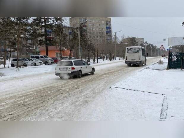 Щеглова поручила расчистить парковки от снега