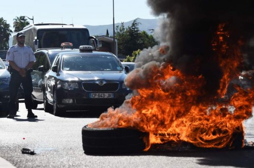 FRANCE-TRANSPORT-TAXIS-SOCIAL-MOVMENT-DEMO