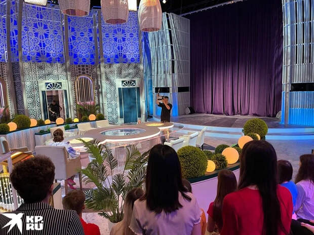 Декорации студии «Давай поженимся!» обновили.