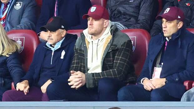 JJ Watt attends a Premiere League match.