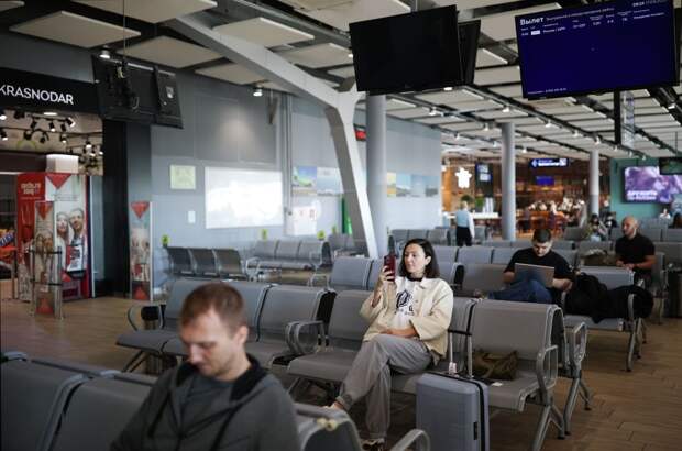 Аэропорт Краснодара приостановил прием и отправку самолетов