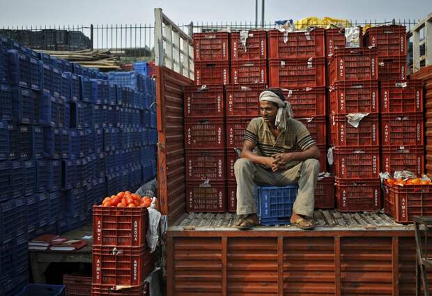 everyday-life-of-india-photography-artnaz-com-10