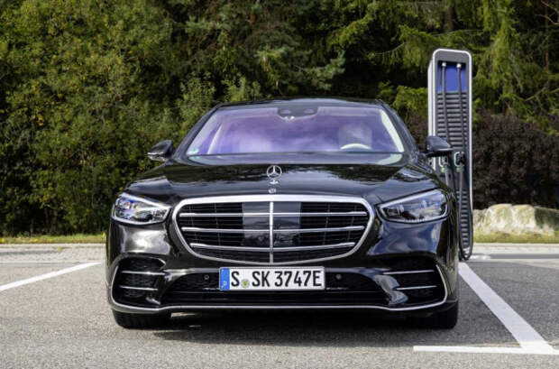 Мерседес-Бенц S 580 e 4matic