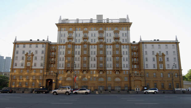 Здание американского посольства в Москве. Архивное фото Здание американского посольства в Москве. Архивное фото