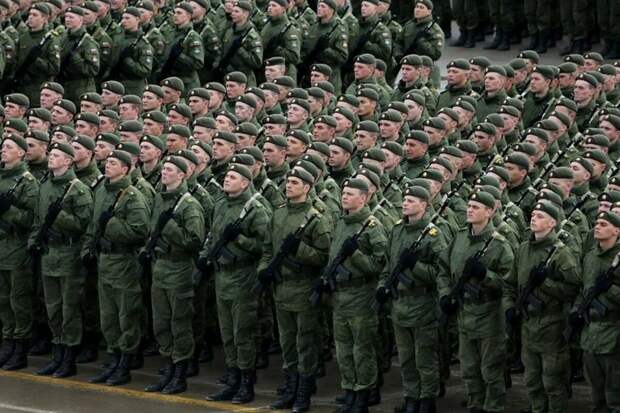 С какой целью Владимир Путин увеличивает численность Армии
