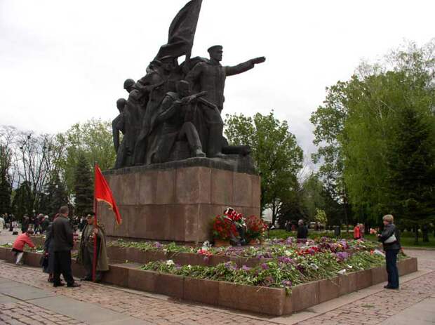 Подвиг Ольшанцев