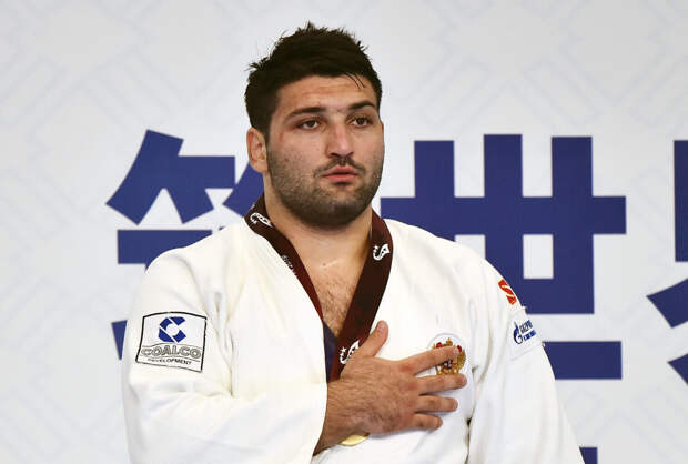 Дзюдоист Тасоев стал серебряным призером ЧМ, уступив в финале 3-кратному олимпийскому чемпиону Ринеру