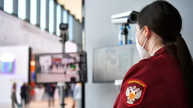 Роспотребнадзор разрешил заполнять помещения на массовых мероприятиях до 70% с QR-кодом