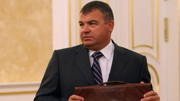 Депутаты Госдумы возмущены назначением Сердюкова в «Ростех»