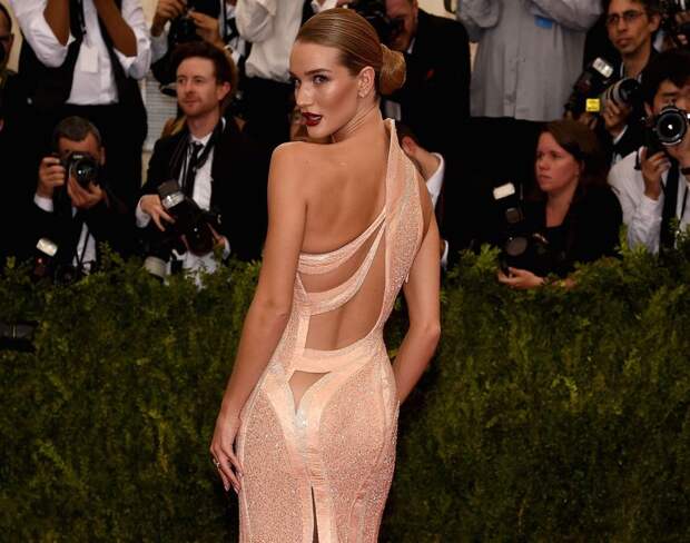 rosie-met-ball_2015_5.0