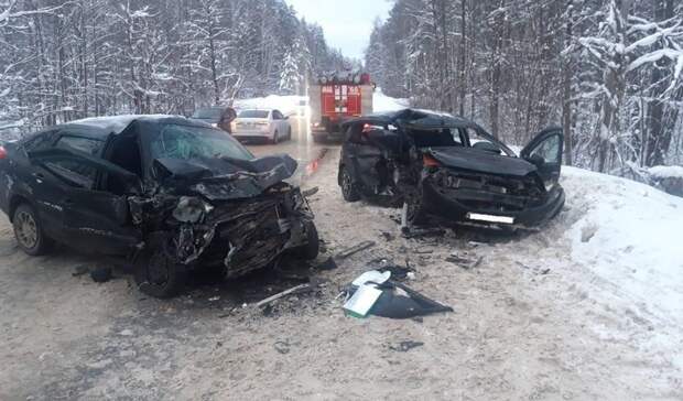 Три человека пострадали в серьезном ДТП в Нижегородской области