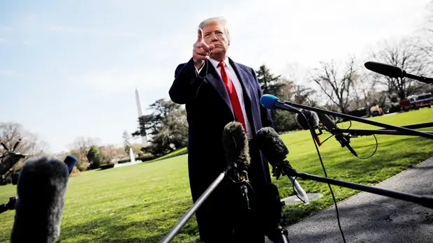 «У политиков США бурная фантазия»: зачем демократы требуют публикации полной версии доклада Мюллера