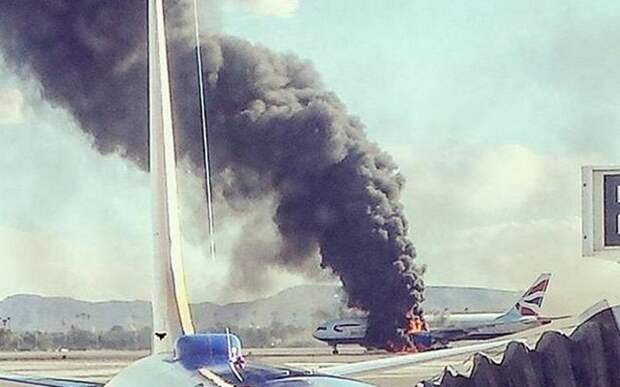 В аэропорту Лас-Вегаса загорелся пассажирский «Боинг»