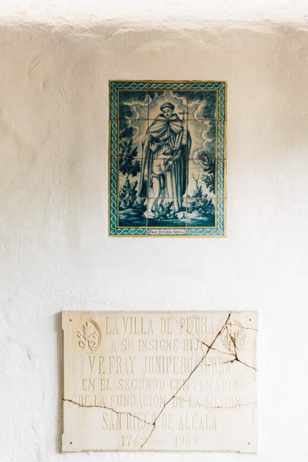 Mission Basilica San Diego de Alcala-6.jpg