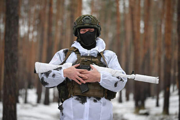 Минобороны: в Димитрове российские бойцы появились в костюмах Деда Мороза