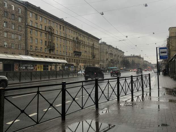 Ливни, грозы и град: петербуржцев предупредили о ухудшении погоды в первый день лета