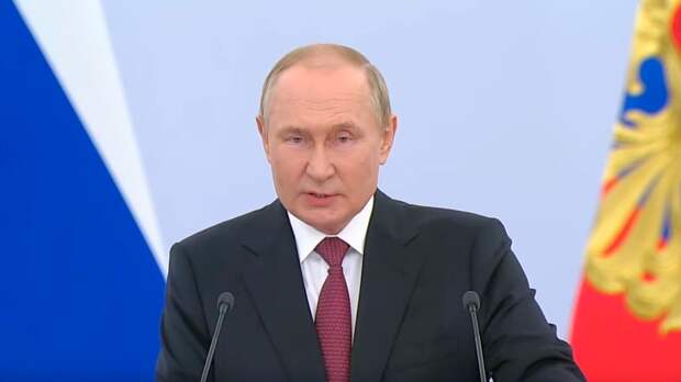 Путин выстрелил из снайперской винтовки в ходе проверки подготовки резервистов под Рязанью