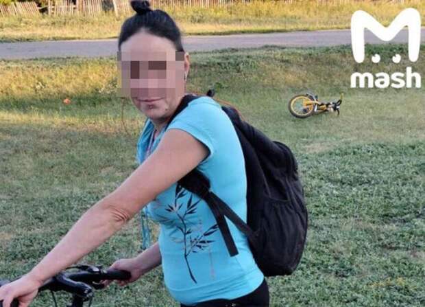 В совращении школьника в Омской области обвинили 38-летнюю мать его друга