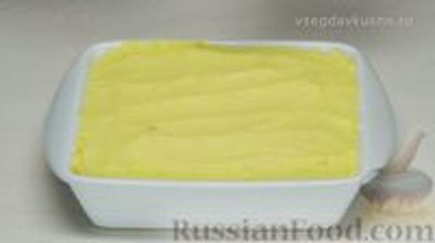Фото приготовления рецепта: Картофельная запеканка с фаршем - шаг №10