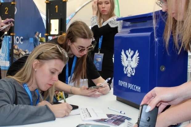 Уральцы активно покупают билеты на поезд в почтовых отделениях