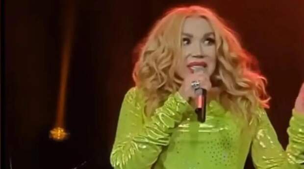 Распутина потребовала запретить выход шоу о ее жизни