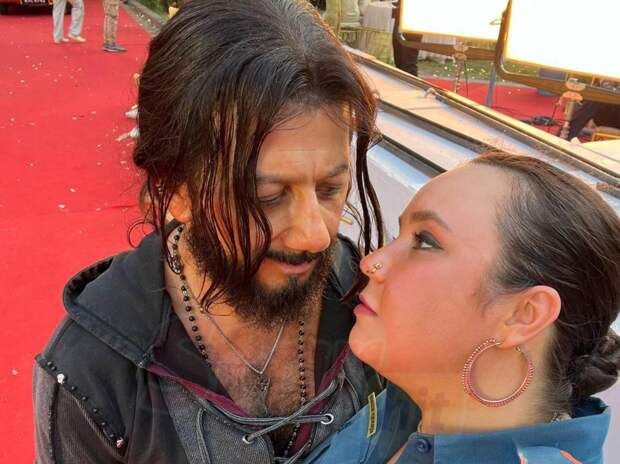 «В него легко влюбиться»: Альбина Кабалина о привлекательности Михаила Галустяна