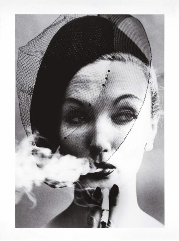 Дым+вуаль (для Vogue), Париж, 1958 год. Фотограф Уильям Кляйн.