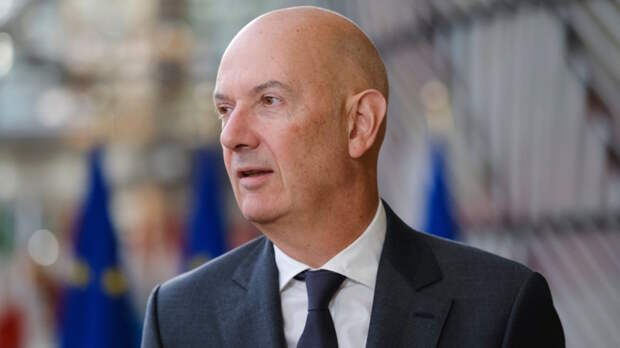 Франция планирует созвать глав Минфинов G7 для обсуждения угроз Трампа